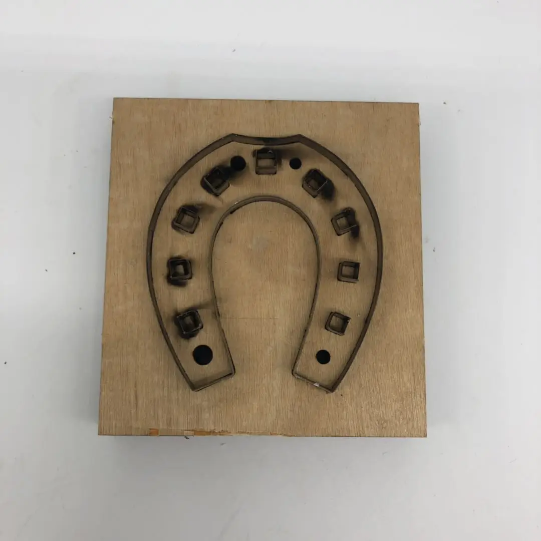 أداة مخصصة قالب اليابان شفرة ف - مراجعة Leatherwork Templates وسعره